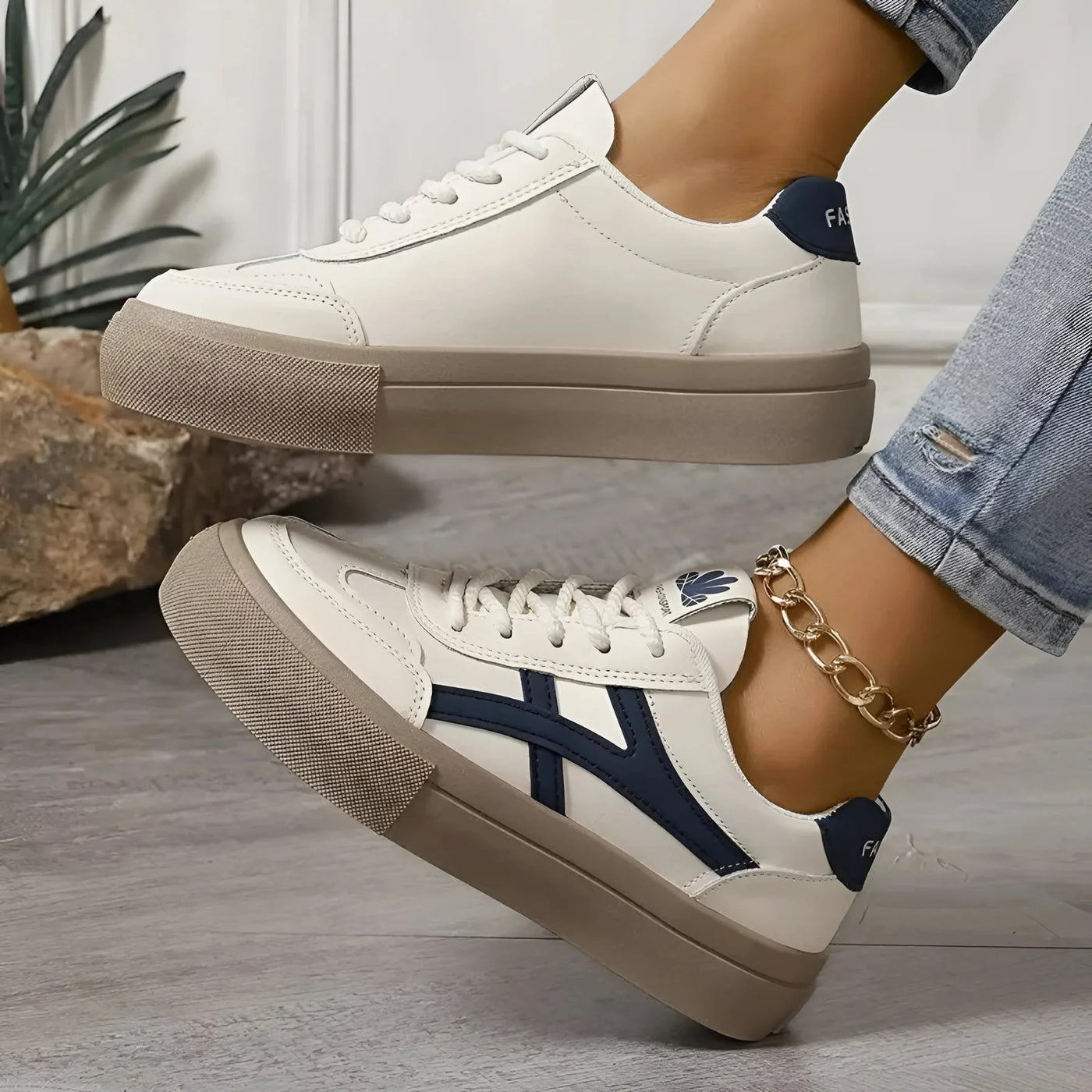 Sienna™ | Orthopaedic Sneakers