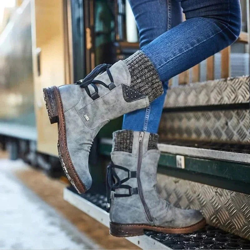 Avery™ | Stylish Lined Winter Boots
